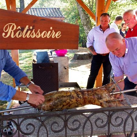 Auberge Les Tables Du Ban Saint-Pierre-la-Palud Esterno foto